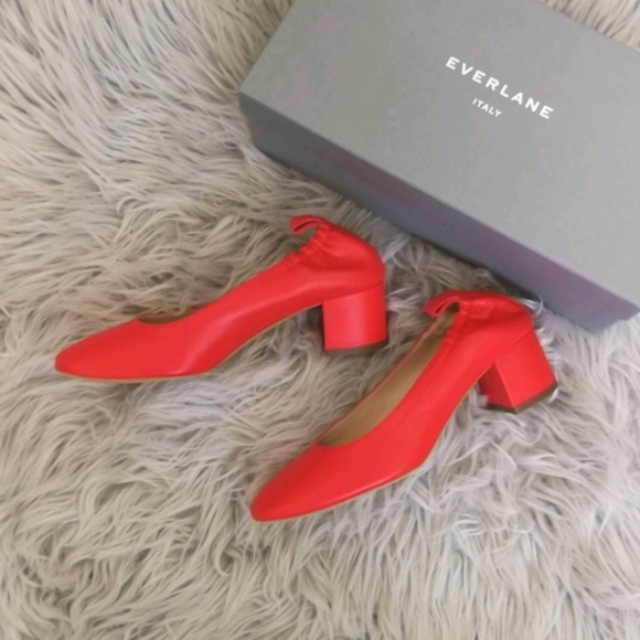 Everlane Shoes - BNIB Everlane The Day Heel